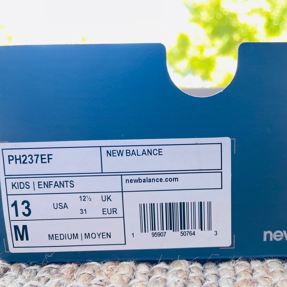New Balance - Picture 4 of 4
